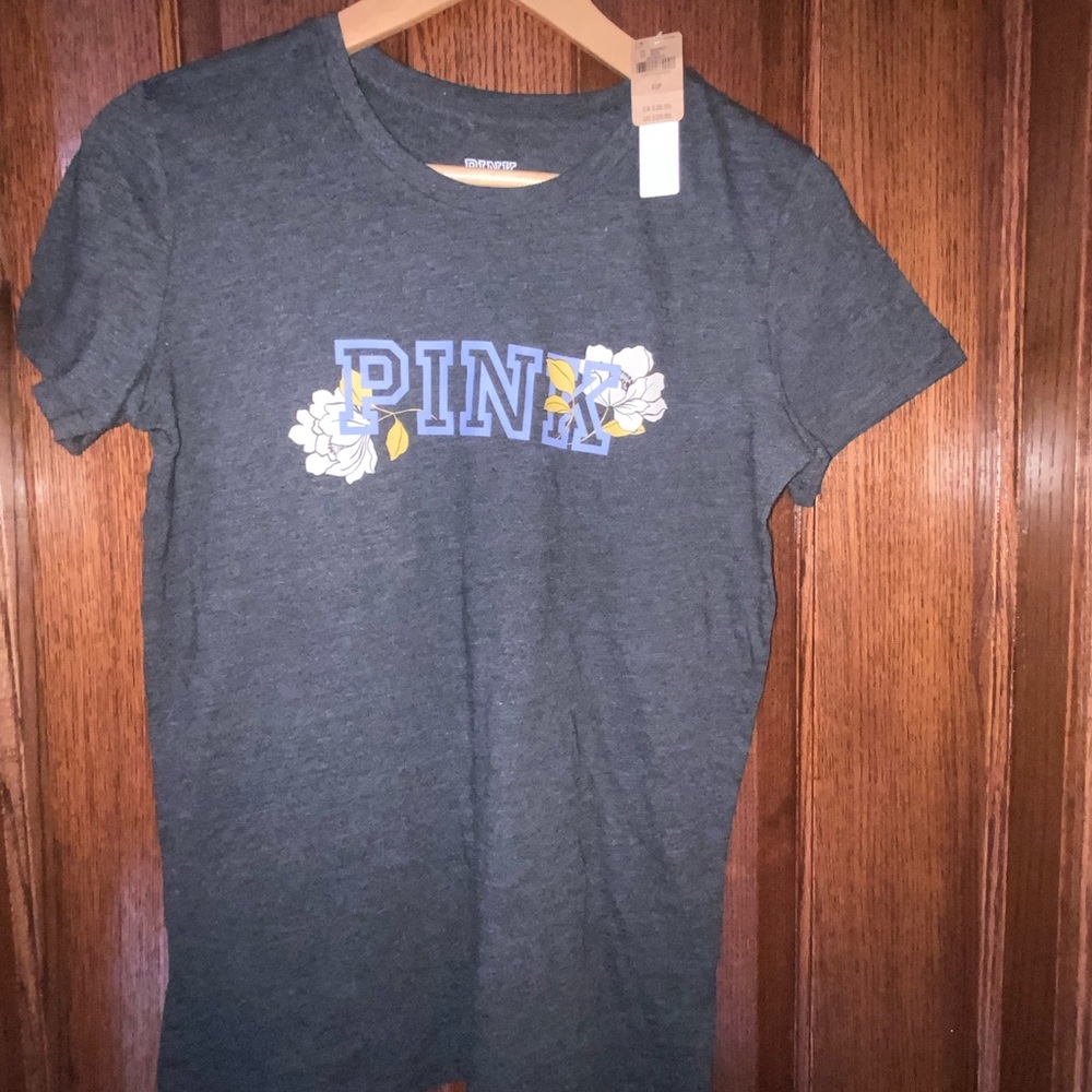 Pink Victoria’s Secret Short-Sleeve Everyday Tee Dark Grey Size Small (NWT)